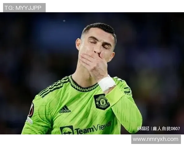 当足球球星脚下生辉那一刻全场呼吸都为他的拿球而暂停